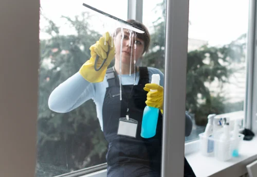 Nettoyage de vitres intérieures et extérieures à Degré